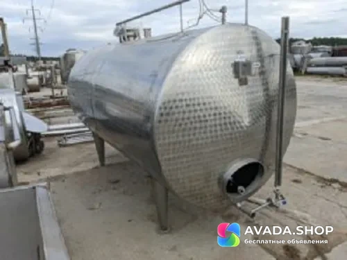 Емкость нержавеющая, объем — 5 куб.м., горизонтальная, инв 2114