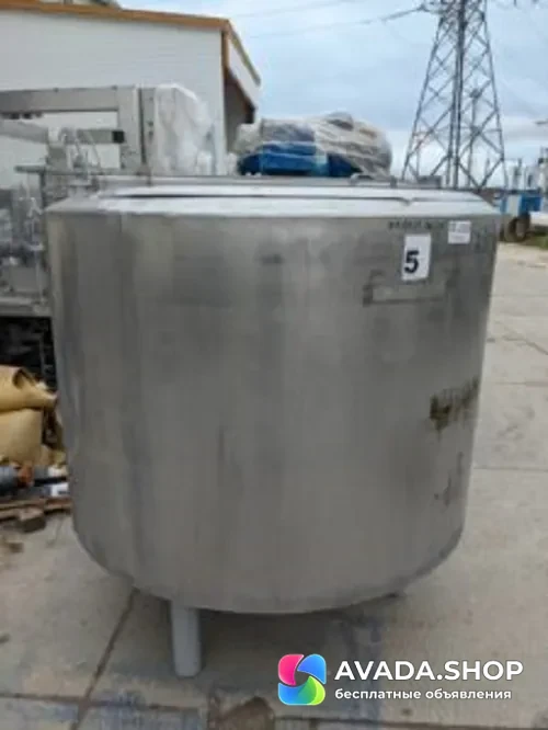 Емкость нержавеющая, объем — 1 куб.м., ОПБ-1000, рубашка, термос, мешалка, инв 2125
